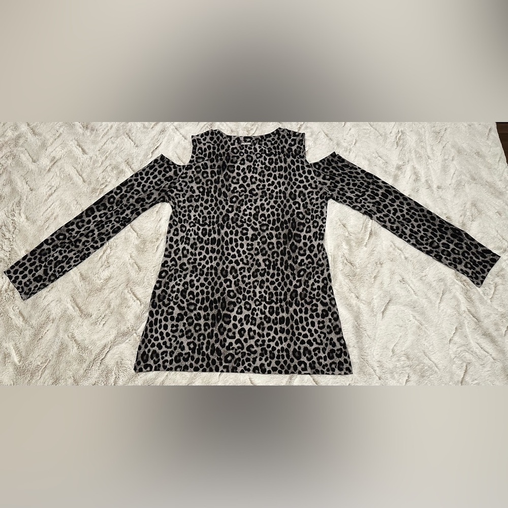 Michael Kors Leopard Print Cold Shoulder Long Sleeve Blouse - Picture 8 of 10